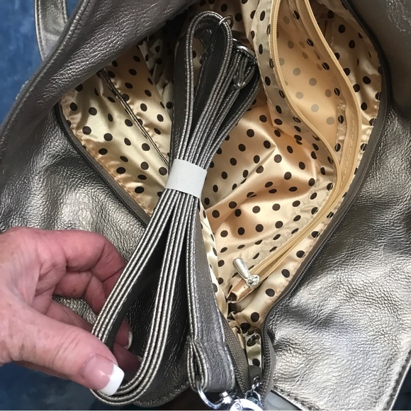 NWOT NEVER CARRIED Bling 
Med/Large Shoulder Hobo Bag - Picture 6 of 14